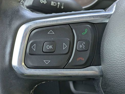 Used 2021 Jeep Wrangler Unlimited Sahara AWD/4WD image 36