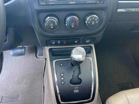 Used 2015 Jeep Patriot High Altitude AWD/4WD image 31