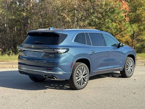 New 2026 Buick Enclave Avenir image 13