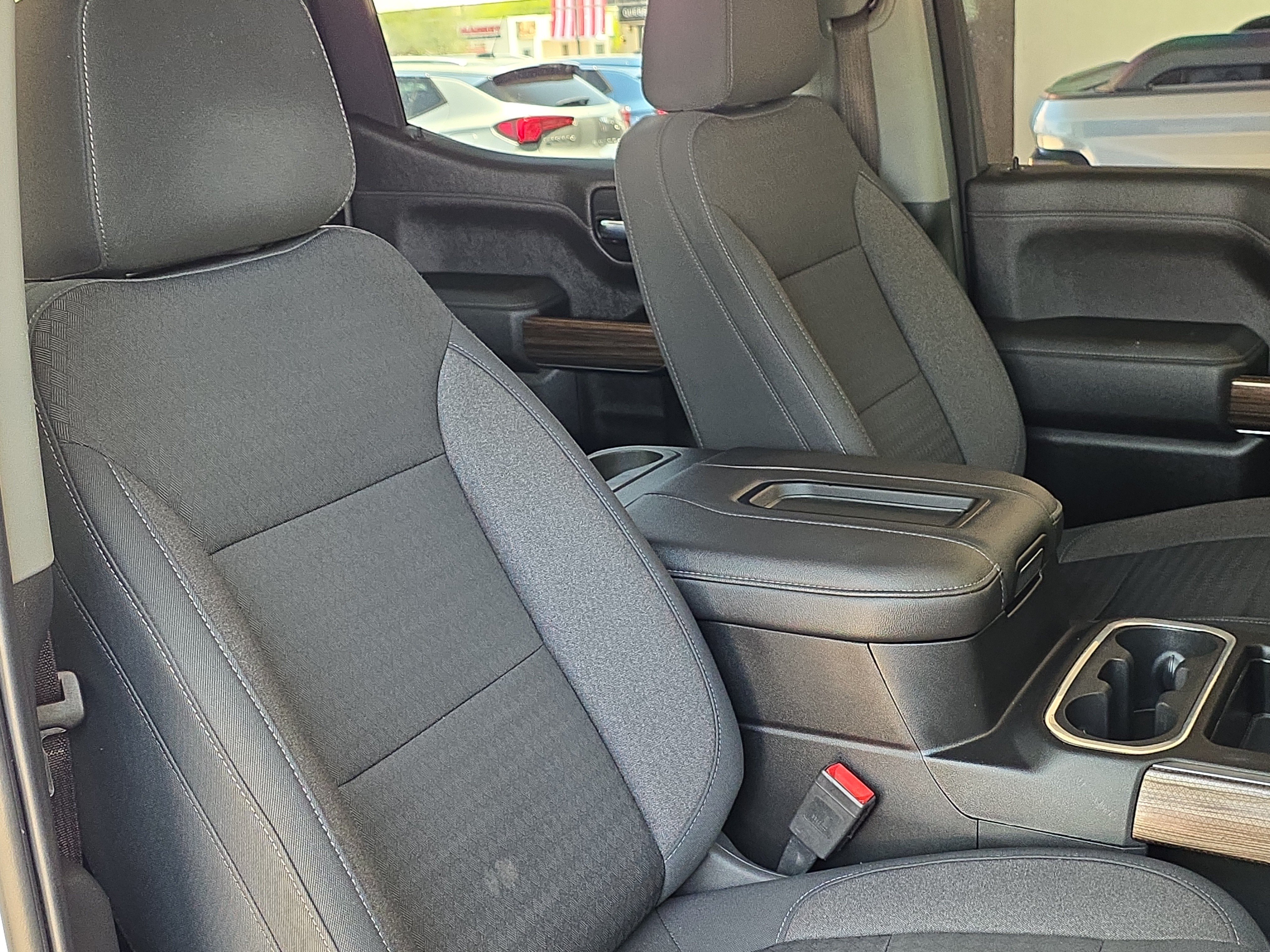 Used 2020 Chevrolet Silverado 1500 LT Trail Boss AWD/4WD image 31
