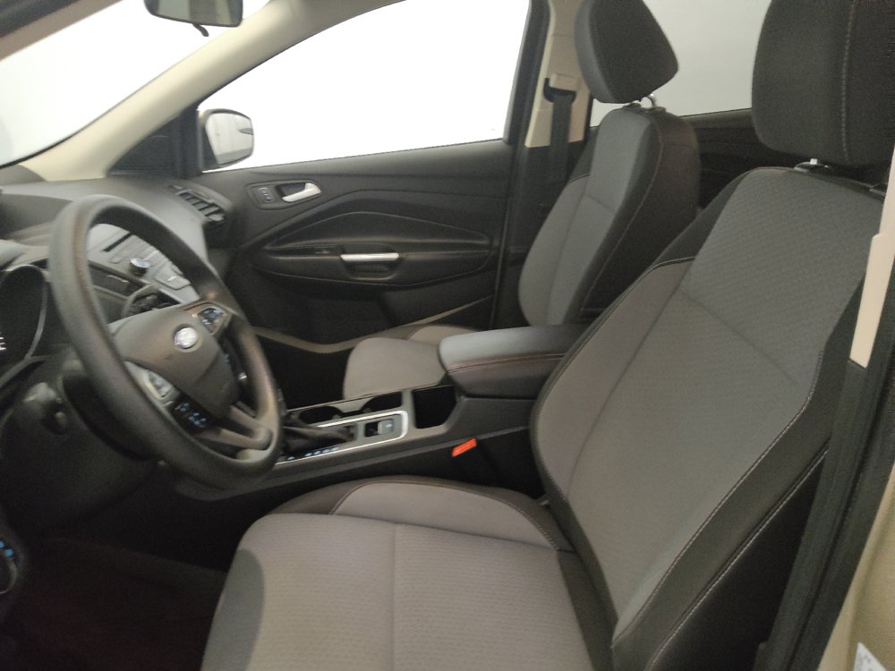 Used 2017 Ford Escape SE w/ SE Cold Weather Package AWD/4WD image 17