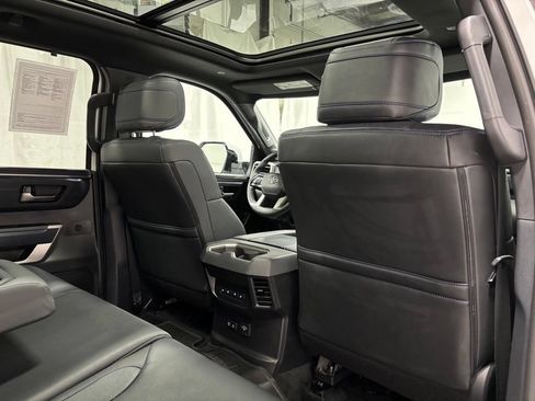 Used 2026 Toyota Tundra Platinum AWD/4WD image 60