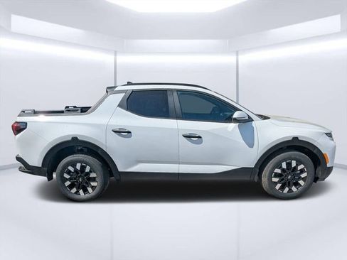 New 2026 Hyundai Santa Cruz SEL FWD image 2