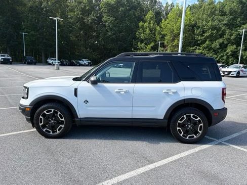 Used 2023 Ford Bronco Sport Outer Banks w/ Tech Package AWD/4WD image 4