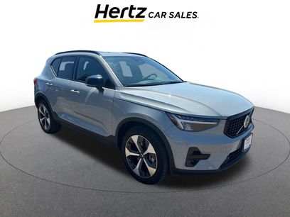 Used 2024 Volvo XC40 B5 Core