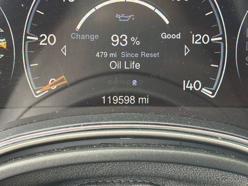 Used 2014 Jeep Grand Cherokee Limited w/ Trailer Tow Group IV AWD/4WD image 15
