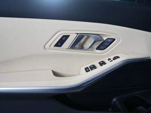 New 2026 BMW 330i Sedan image 9