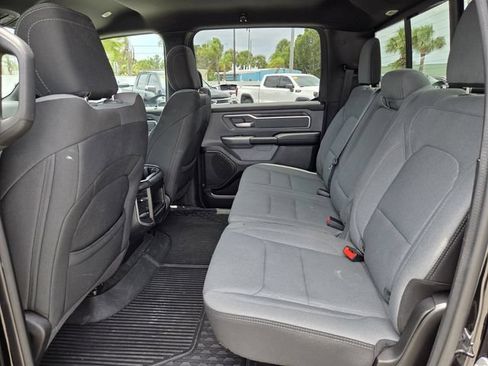 Used 2021 RAM 1500 Big Horn AWD/4WD image 16