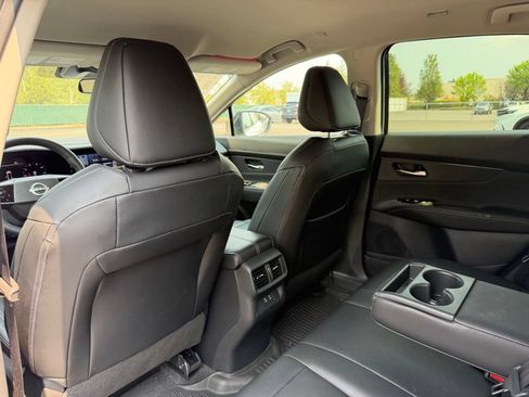 Used 2025 Nissan Murano SV AWD/4WD image 30