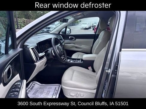 Used 2025 Kia Sorento EX AWD/4WD image 13