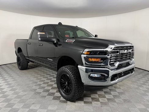 Used 2026 RAM 2500 Big Horn AWD/4WD image 4