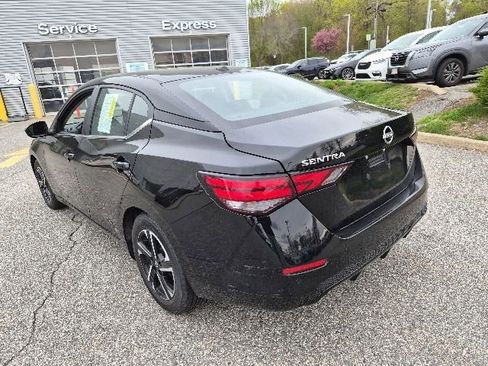 Used 2024 Nissan Sentra SV FWD image 7