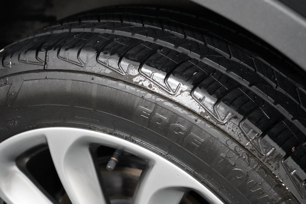 Used 2020 Lincoln Corsair AWD image 32