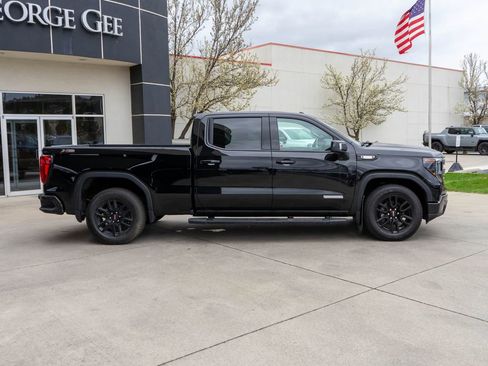 Used 2025 GMC Sierra 1500 Elevation w/ Elevation Premium Package AWD/4WD image 8