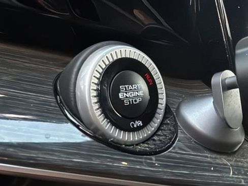 Used 2022 Jeep Wagoneer Series II w/ Convenience Group I image 29