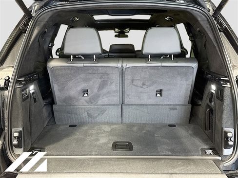 Used 2023 BMW X7 xDrive40i w/ M Sport Package image 29