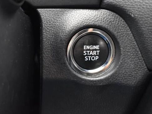 Used 2024 Toyota RAV4 XLE FWD image 29