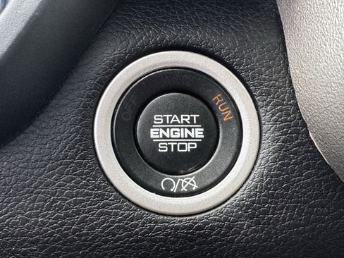 Used 2024 RAM 2500 Laramie AWD/4WD image 22