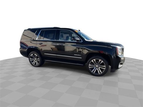 Certified 2020 GMC Yukon Denali w/ Denali Premium Package image 2