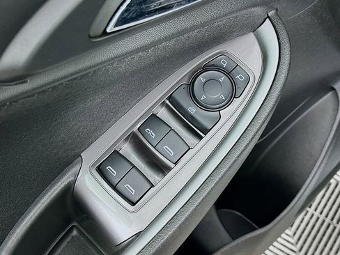 Used 2024 Chevrolet Malibu LT image 23