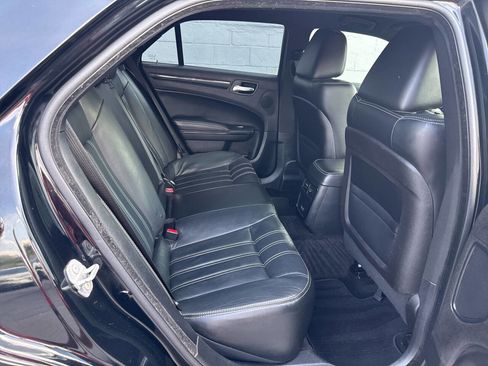 Used 2016 Chrysler 300 S image 21