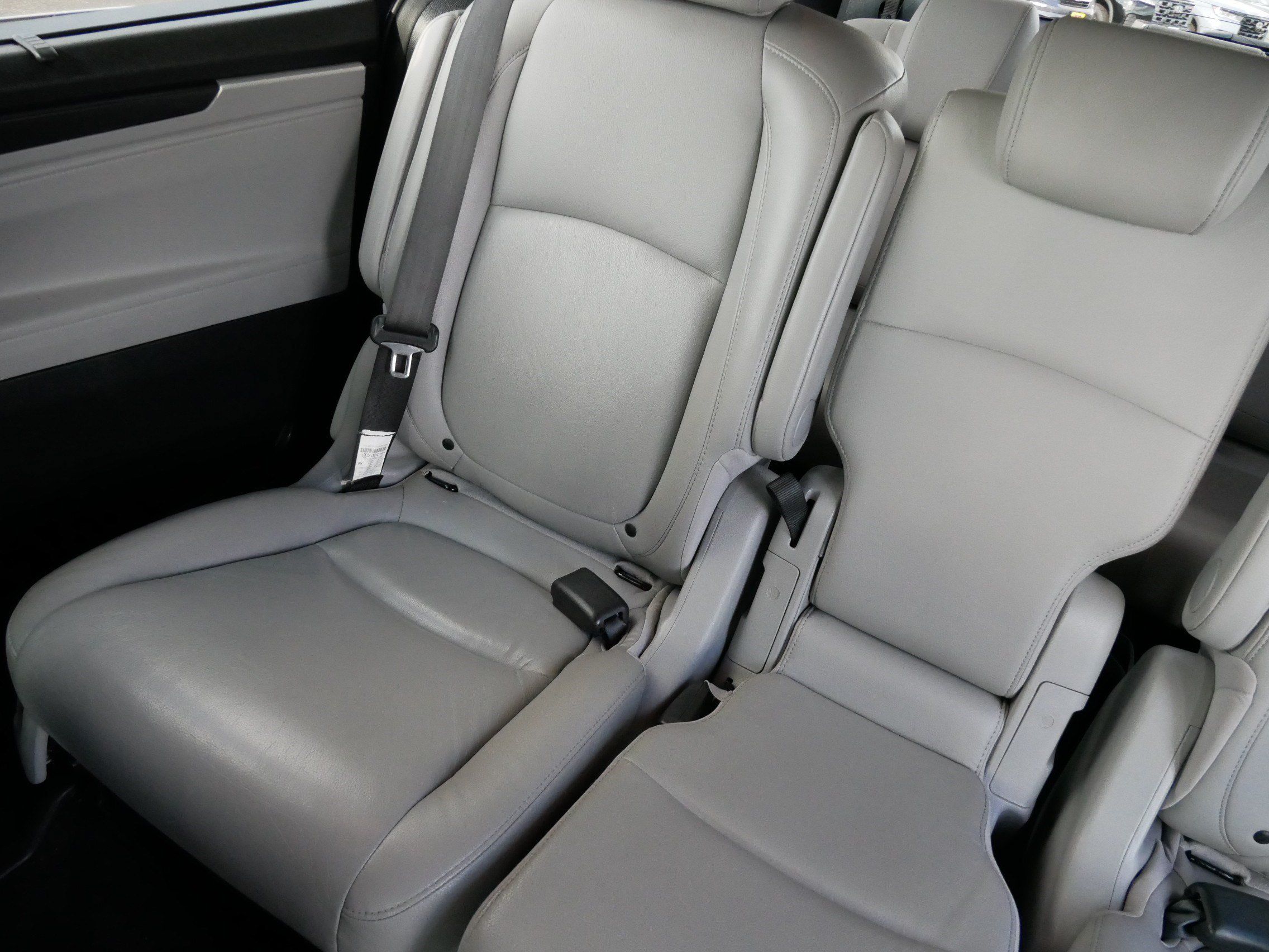 Used 2019 Honda Odyssey Elite image 12