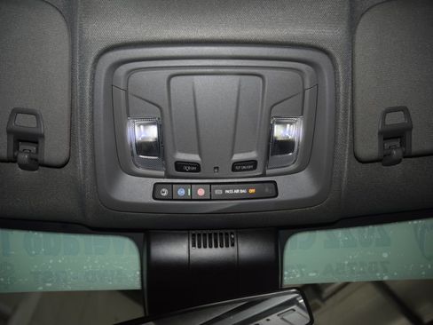 Used 2022 Chevrolet Silverado 1500 RST AWD/4WD image 49