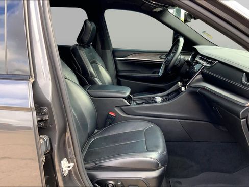 Used 2022 Jeep Grand Cherokee L Overland AWD/4WD image 9