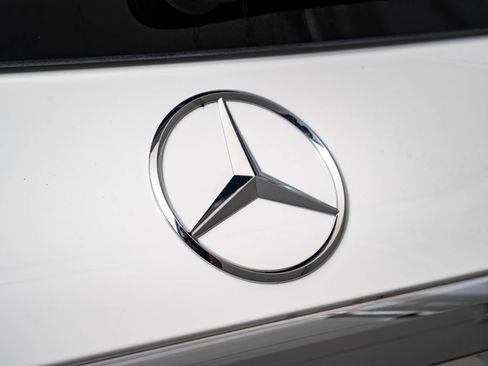 New 2026 Mercedes-Benz GLS 450 4MATIC image 18