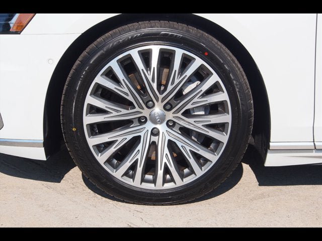Used 2020 Audi A8 L 3.0T w/ Executive Package AWD/4WD image 9