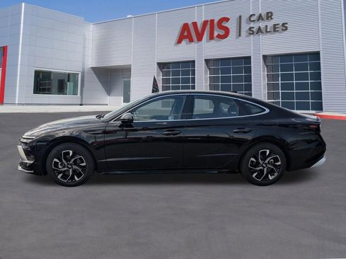 Used 2025 Hyundai Sonata SEL FWD image 10