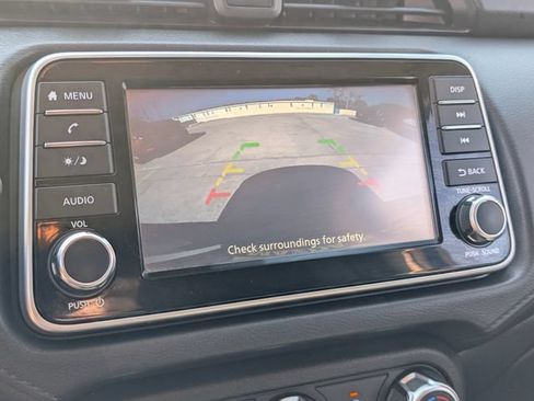 Used 2021 Nissan Versa S FWD image 18