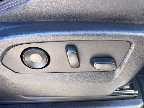 Used 2022 Chevrolet Tahoe High Country image 42