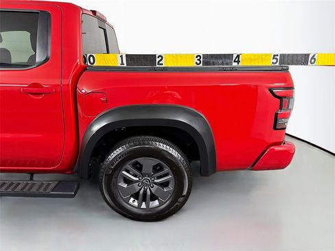 Certified 2025 Nissan Frontier SV w/ SV Convenience Package image 15