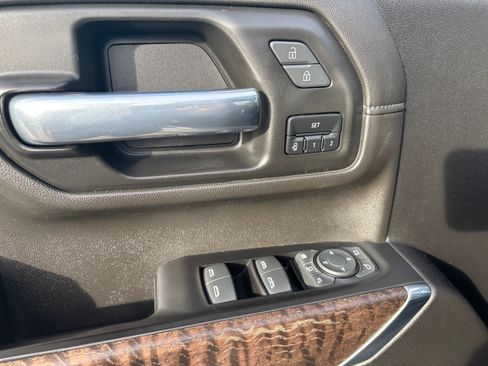 Used 2022 GMC Sierra 3500 Denali AWD/4WD image 10