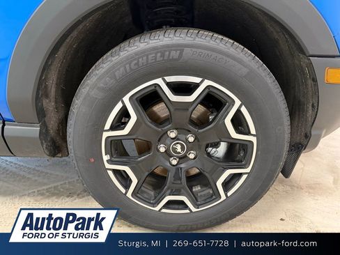Used 2025 Ford Bronco Sport Outer Banks w/ Outer Banks Tech Package+ image 14
