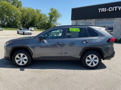 Used 2019 Toyota RAV4 LE w/ All Weather Liner Package AWD/4WD image 3