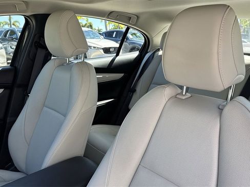 Used 2024 MAZDA MAZDA3 2.5 Turbo Sedan w/Premium Plus image 42
