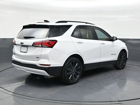 Used 2023 Chevrolet Equinox RS image 5