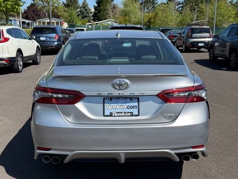 Used 2024 Toyota Camry XSE FWD image 5