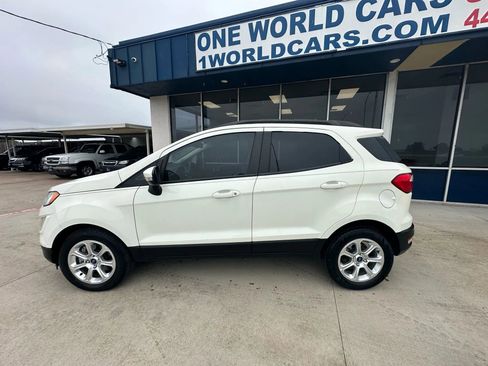 Used 2021 Ford EcoSport SE w/ SE Convenience Package image 2