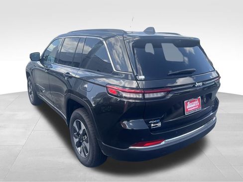 New 2024 Jeep Grand Cherokee Limited 4xe w/ Luxury Tech Group II image 11