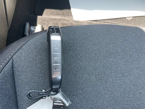 Used 2025 Kia K4 FWD image 22