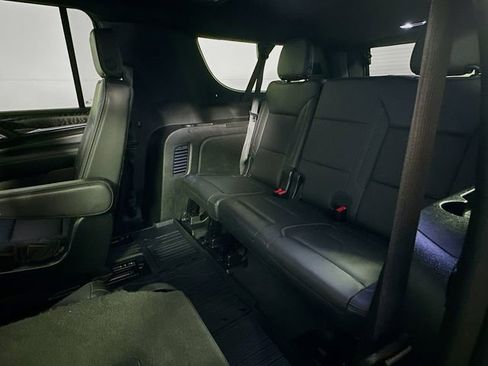 Used 2023 GMC Yukon XL Denali w/ Denali Reserve Package image 29