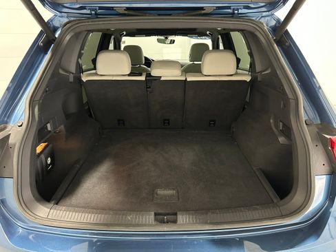 Used 2019 Volkswagen Tiguan SEL R-Line AWD/4WD image 33