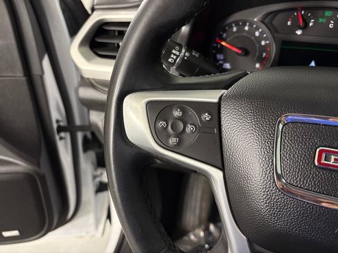 Used 2023 GMC Acadia SLT FWD image 24