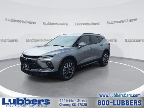 Used 2025 Chevrolet Blazer RS image 4