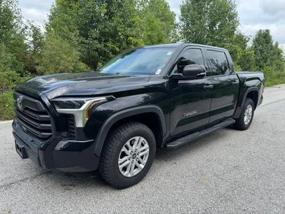 Used 2022 Toyota Tundra SR5 w/ SR5 Convenience Package