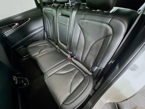 Used 2022 Lincoln Nautilus Reserve w/ Luxury Package AWD/4WD image 26