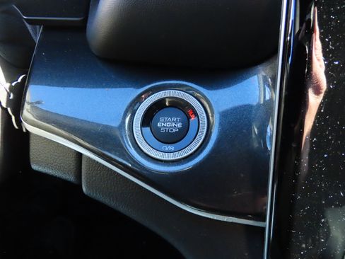 Used 2023 Jeep Grand Cherokee L Laredo image 31